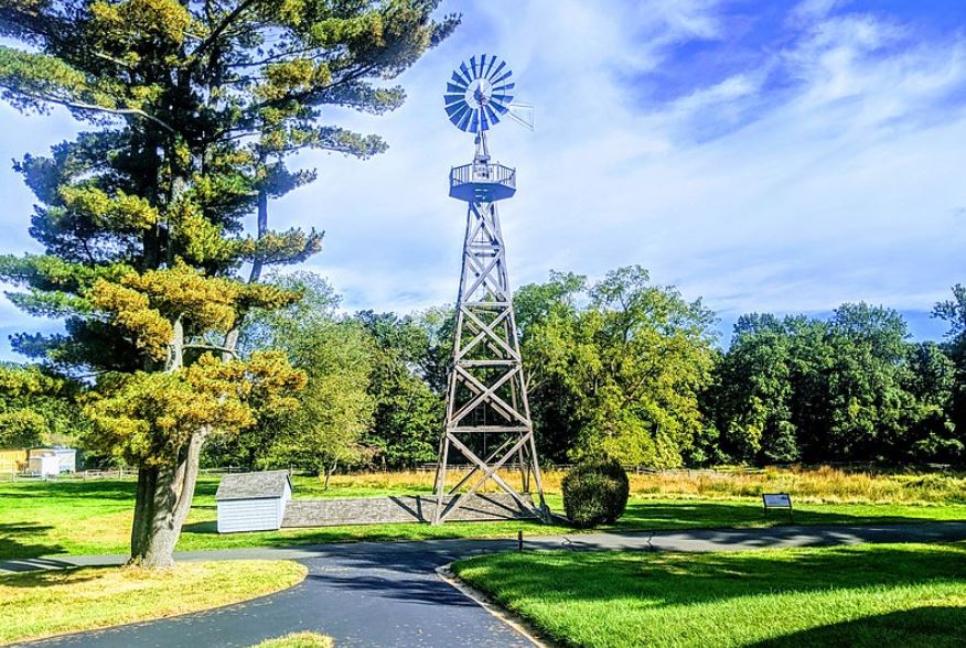 windmill at Sagamore Hills