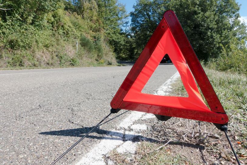 A warning triangle sign
